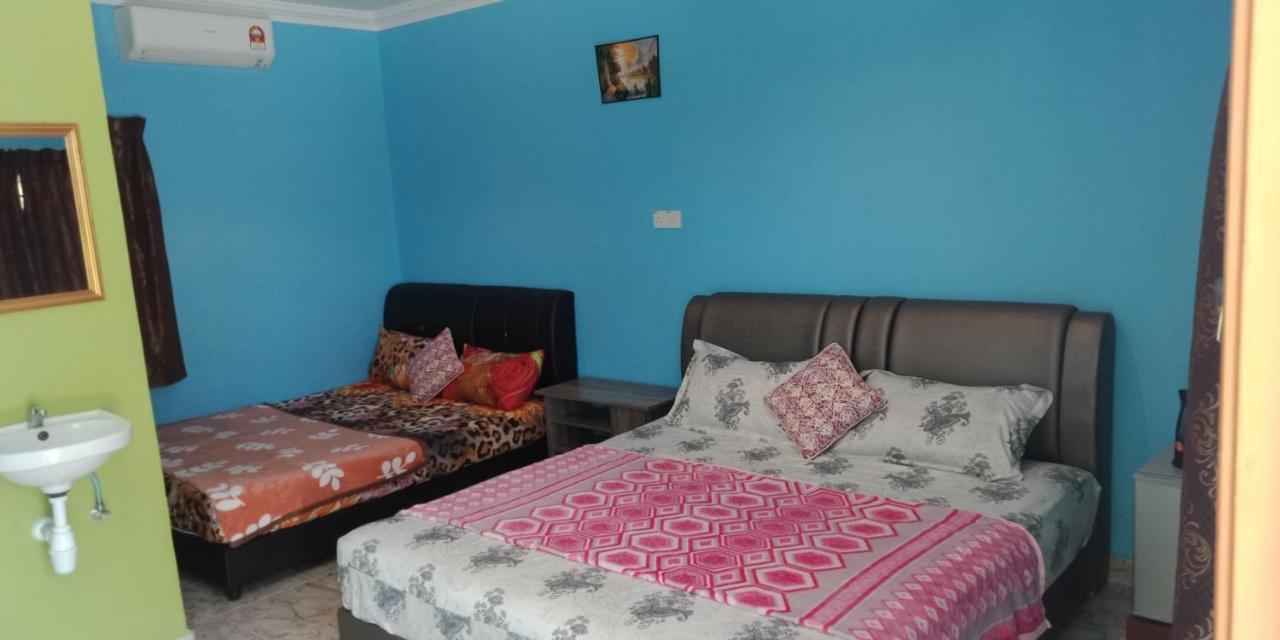 Mazza Nur Motel Pantai Cenang  Exterior photo